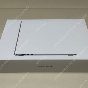 2024 맥북에어 M3 15인치 512GB / 16GB 상태 최상급 팝니다.
