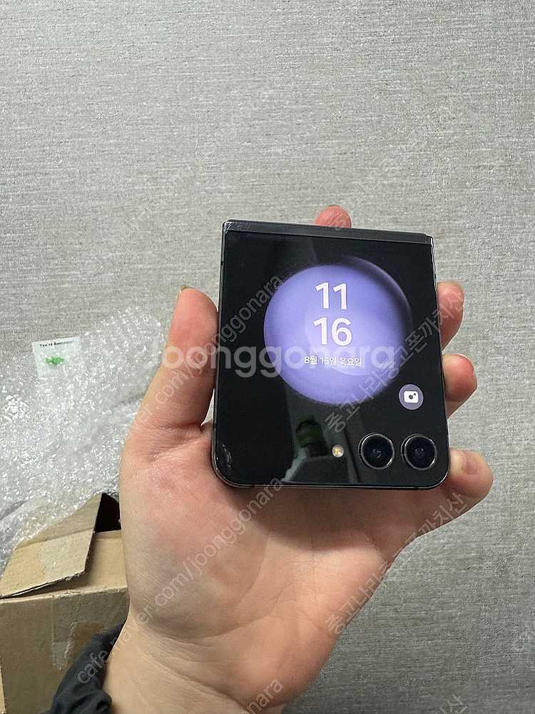 삼성 갤럭시 제트플립5 미파손 그라파이트 38만원 판매...--0