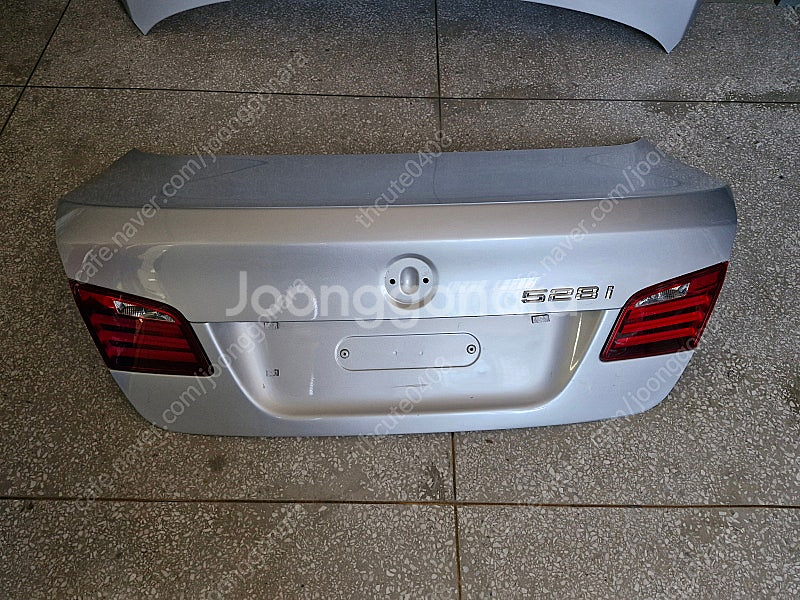 BMW F10 528i 2011년식 부품--2