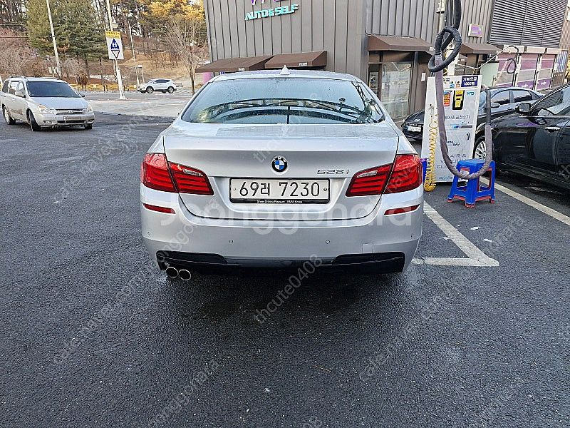 BMW F10 528i 2011년식 부품--6