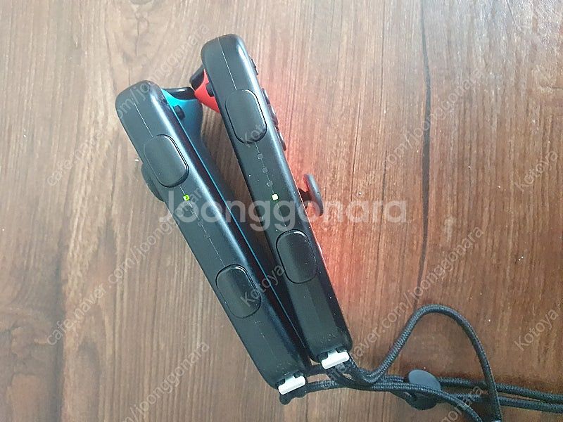 닌텐도 스위치 조이콘 판매합니다.--1