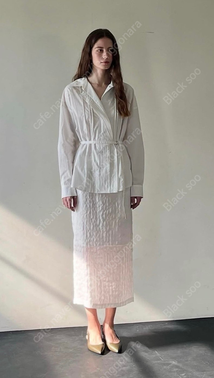 오더먼트 바이 보카바카 자가드 레이어드 원피스 판매합니다. 이미지