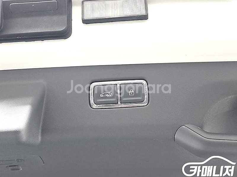 [기아]EV9 4WD 에어 2024 년 전기 중고차 전...--7