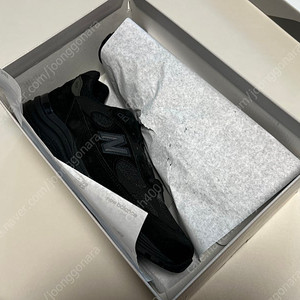 뉴발란스992 블랙 올검 245 새제품