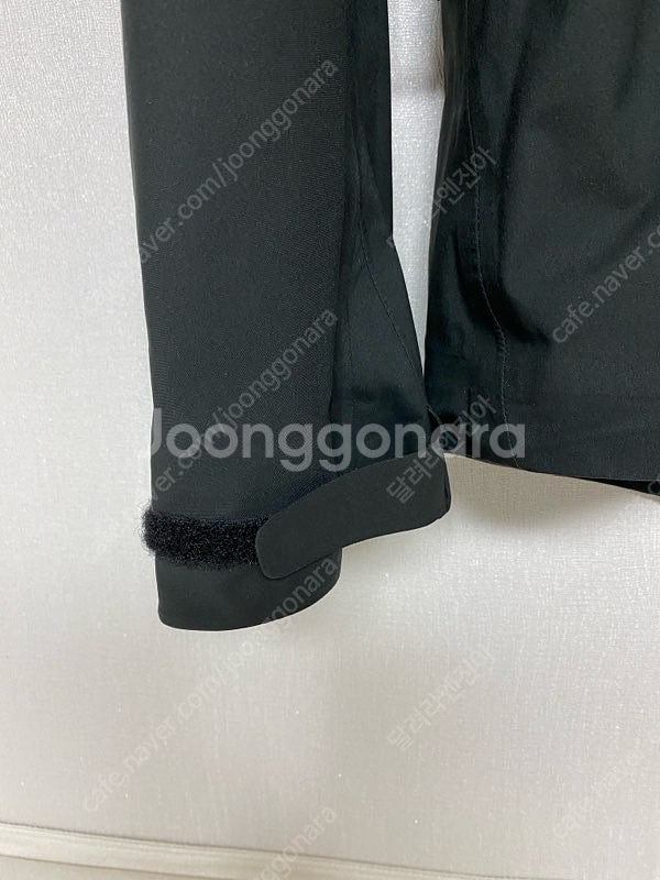 피엘라벤 켑 에코쉘 자켓(블랙) 팔아요.--8