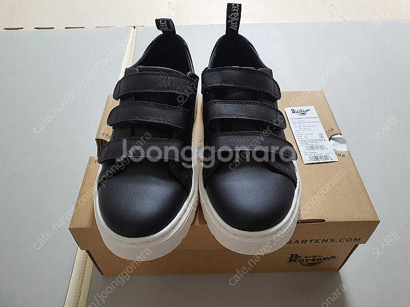닥터마틴 벨크로 스니커즈 블랙 색상 250사이즈 박스풀세트 새제품--1