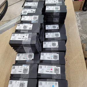 hp 953 4색 셋트 벌그 잉크입니다.