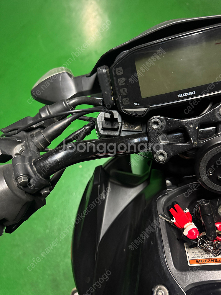 스즈키 s125 (gsx-s125) 블랙 색상 팝니다.--3