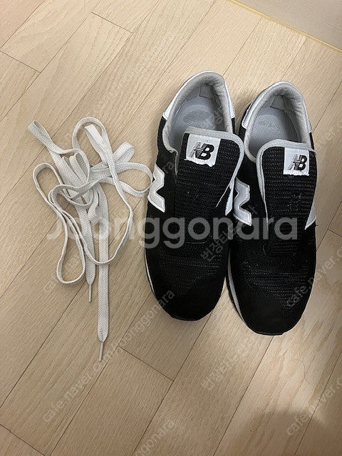 뉴발란스 m990v1 블랙 265 싸게 11만원--1
