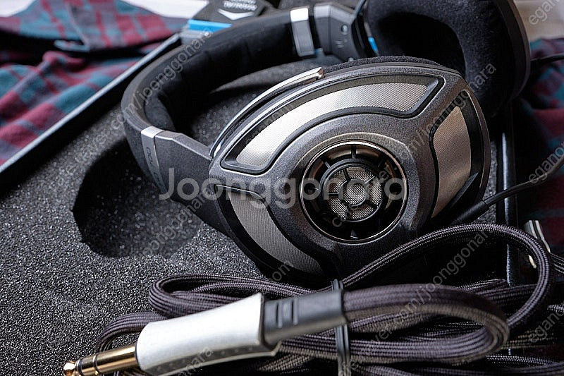 젠하이저 HD700--0