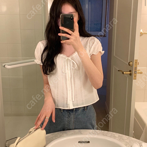 르플레인 로지 블라우스 팔아요 (새상품)