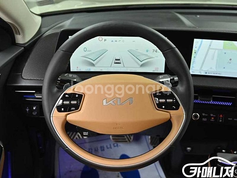 [기아]EV6 롱레인지 어스 2023 년 전기 중고차 전액할부 중고차리스 중고차수출--4