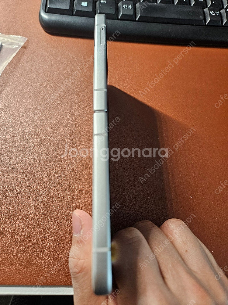 플립4 마르지엘라 512GB--4