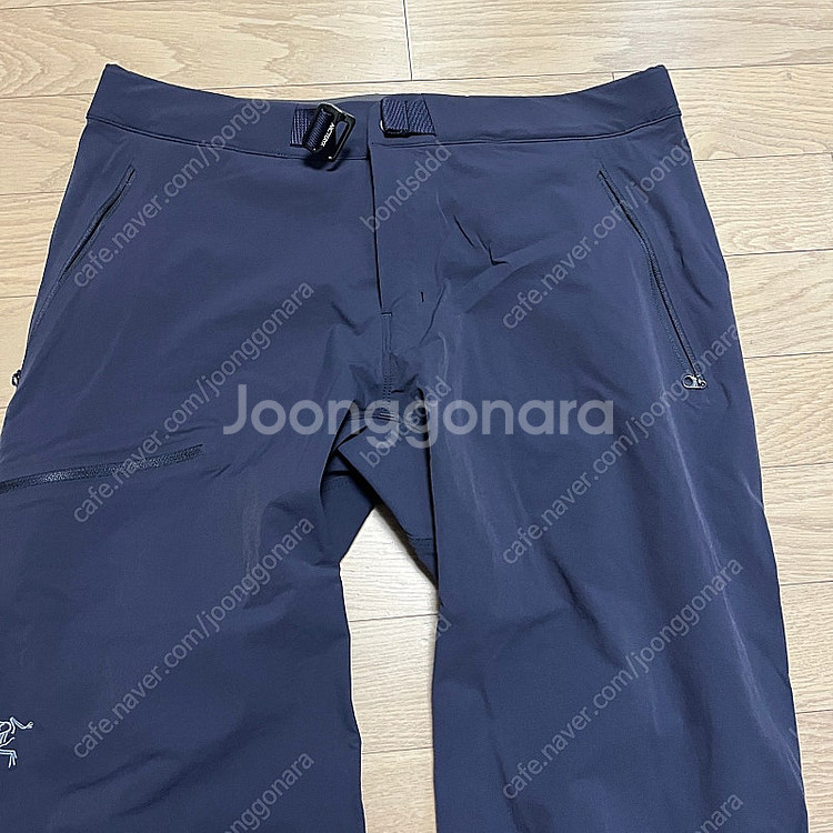 아크테릭스 감마LT팬츠 30 S 숏기장 남색 블랙사파이...--1
