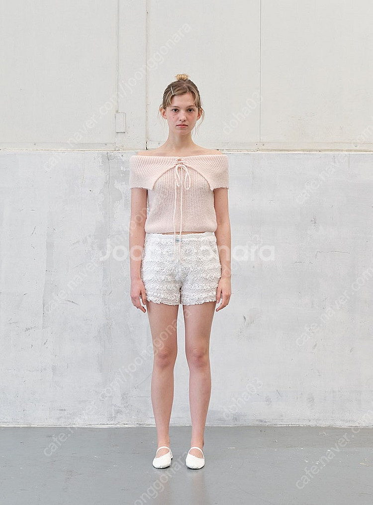 릴리코츠 오프숄더 니트 핑크 바로배송--2