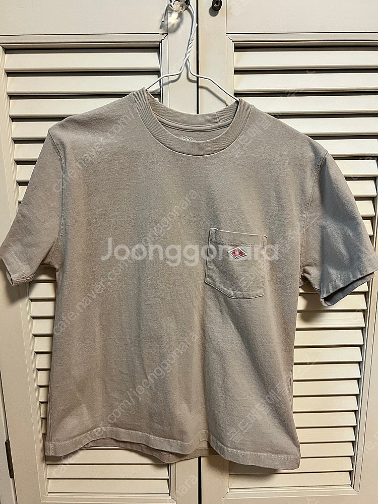 단톤 여성 반팔티 판매합니다--0