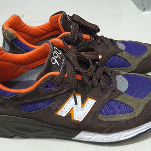 뉴발란스 990 v2 made in USA 270