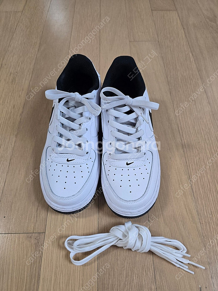 나이키주니어 에어포스 230사이즈--0