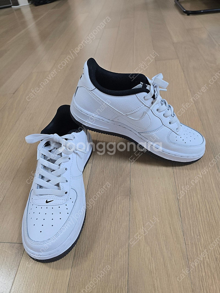 나이키주니어 에어포스 230사이즈--2