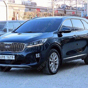 중고차 기아 더 뉴쏘렌토 디젤 R2.2 4WD 노블레스 18년형 73,000키로 중고차전액할부 ★ 여유자금 ★ 수원 ★