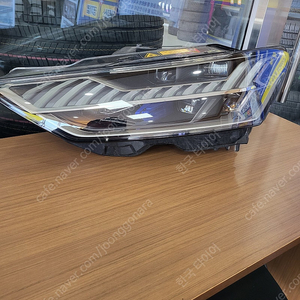 A7 2022년식 조수석 라이트