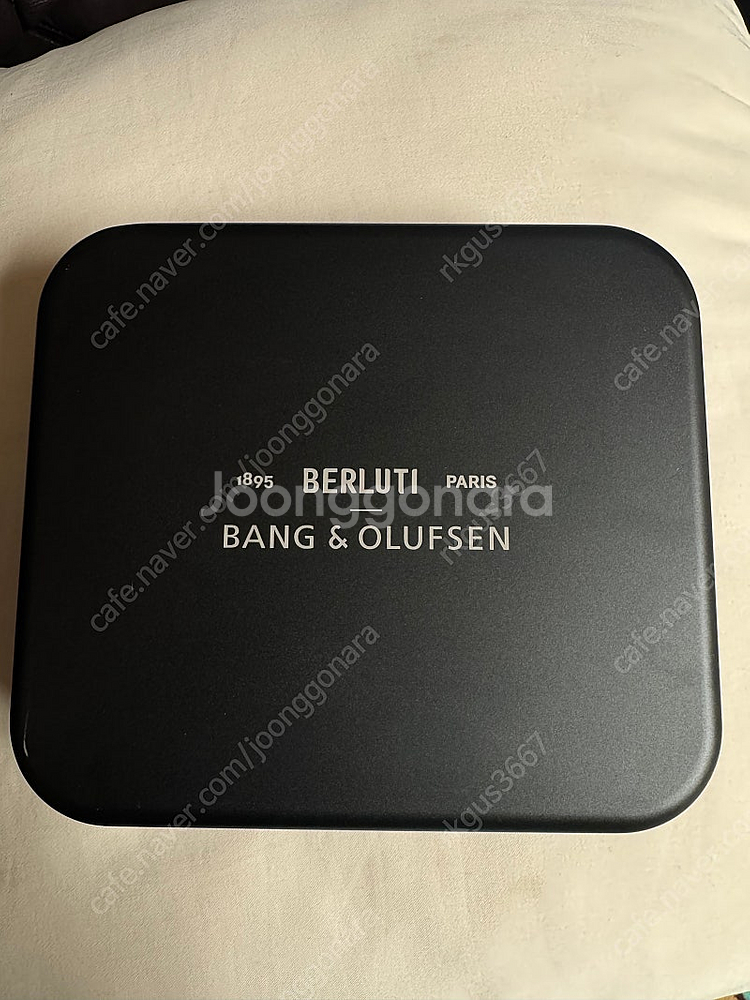 뱅앤올룹슨 X 벨루티 Beoplay H95 한정판--0