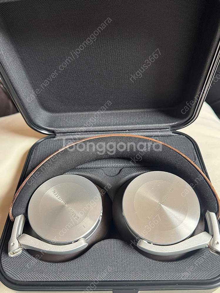 뱅앤올룹슨 X 벨루티 Beoplay H95 한정판--1