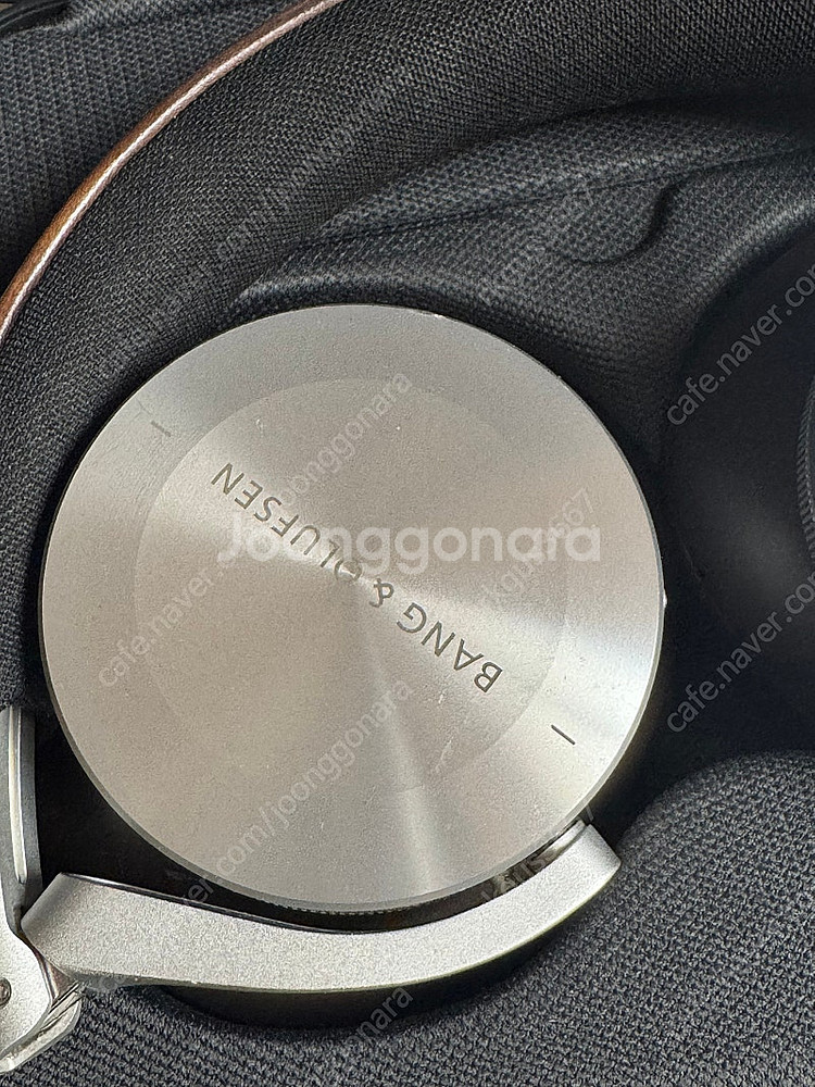 뱅앤올룹슨 X 벨루티 Beoplay H95 한정판--4