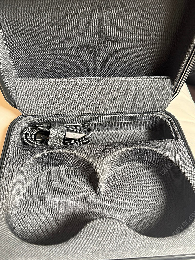 뱅앤올룹슨 X 벨루티 Beoplay H95 한정판--8