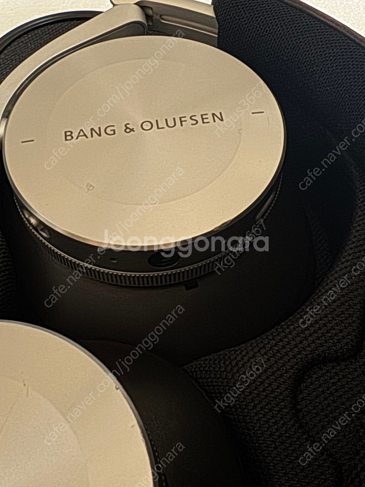 뱅앤올룹슨 X 벨루티 Beoplay H95 한정판--9