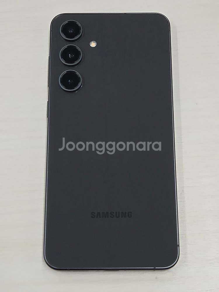 갤럭시 S24FE 그라파이트색상 256용량 새상품컨디션...--0
