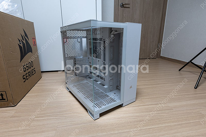 커세어 6500X 어항 케이스 화이트 색상 팔아봅니다....--4