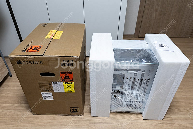 커세어 6500X 어항 케이스 화이트 색상 팔아봅니다....--7