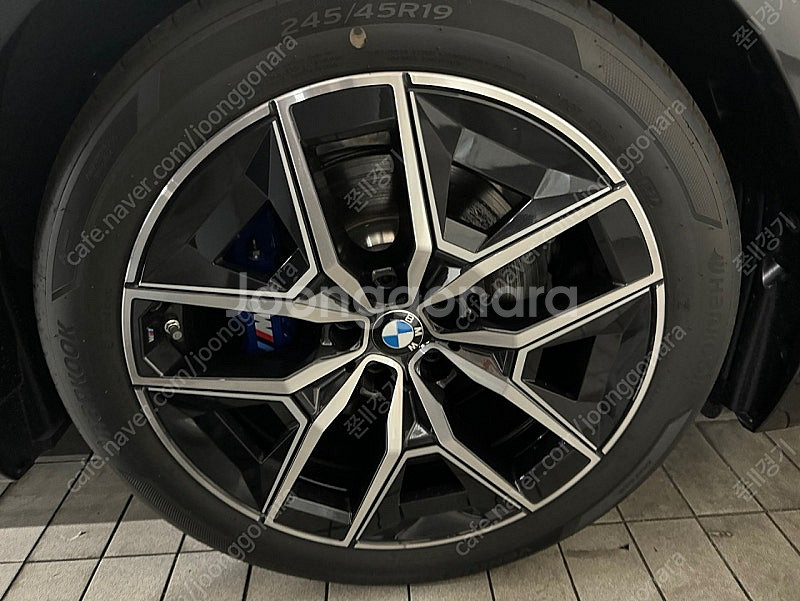 245/45/19BMW 520i 출고타이어 팝니다--0