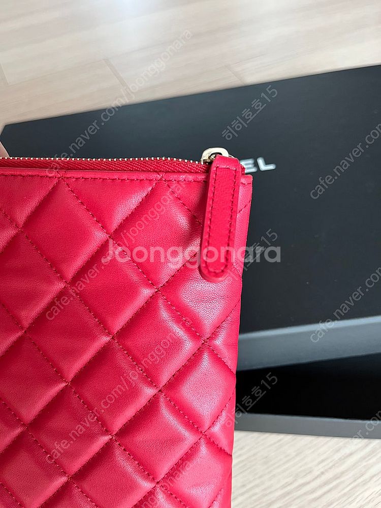 정품 샤넬 램스킨 샤넬클러치라지 레드핑크 21번대 라지--1
