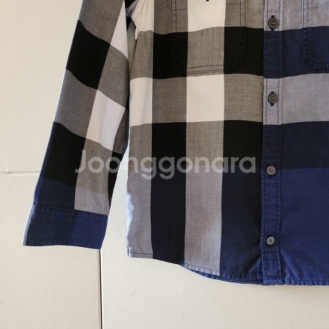 120호 (6y) 버버리칠드런 롤업소매 셔츠 남방 / 키즈 남아 몽클레어 스톤아일랜드 구찌 펜디 디올--5