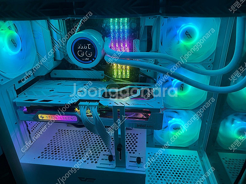 5600x 32gb 화이트본체 팝니다--1