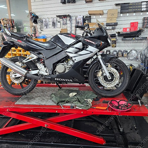 2006년식 cbr125cc