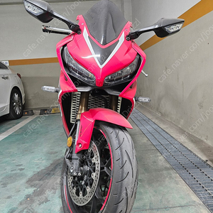 CBR650R
