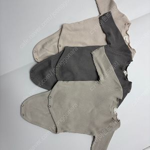 몽베베 바디수트