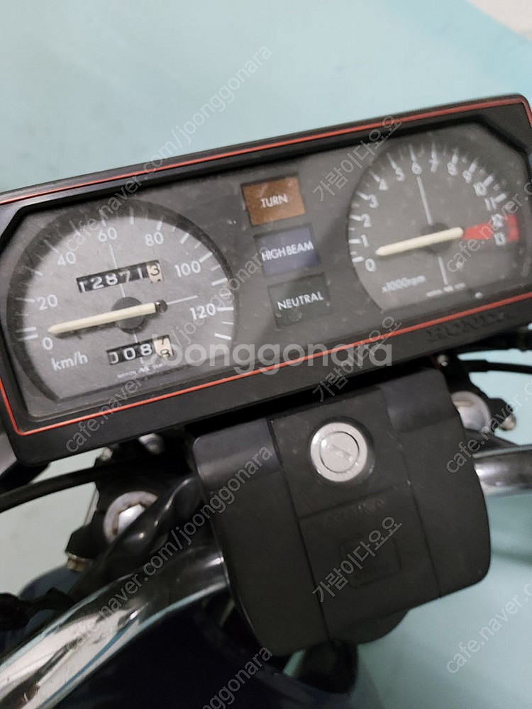 혼다 CB125T 2기통 팝니다 145만 (부품용)--0