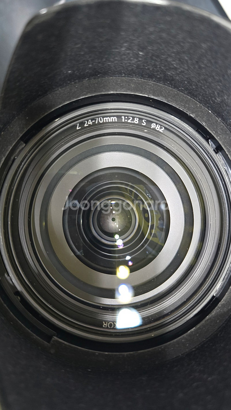 니콘 Z 24-70mm F2.8 S 렌즈 사용감있어요--1