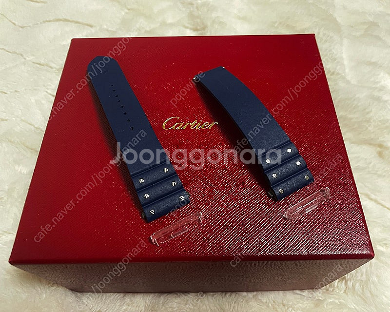 까르띠에 산토스 라지 정품 러버 스트랩 팝니다.--1