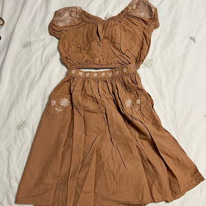 아폴리나키즈 봉주르다이어리 카라멜 스텔라맥카트니 티아사바니키즈 더뉴소사이어티 셋업 원피스 팝니다