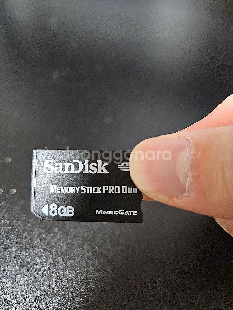 메모리스틱 듀오 8GB 팝니다 [택배비 무료]--0