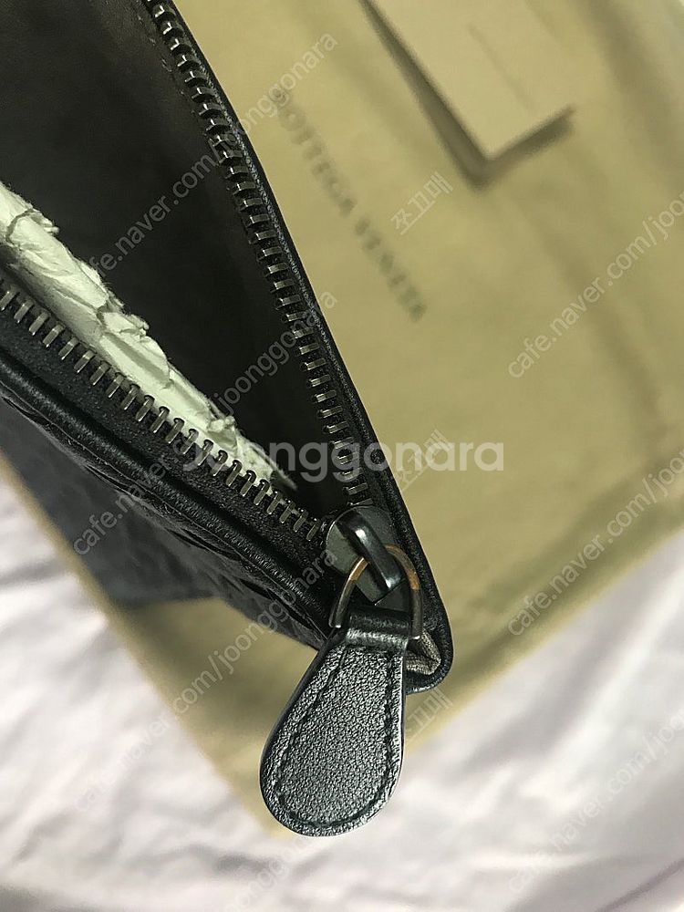 (창원시) 보테가베네타 인트레치아토 클러치 (블랙, M...--1