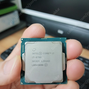 인텔 8세대 i7-8700 씨피유