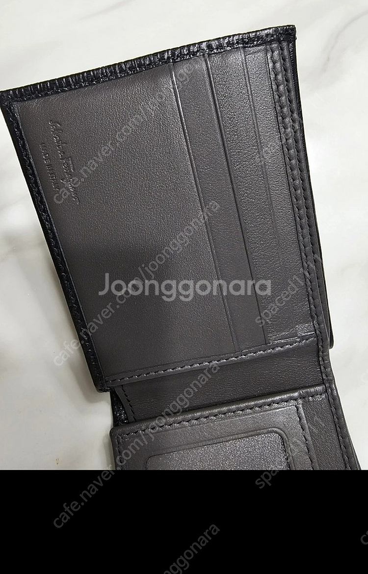 페라가모 간치니 반지갑 (아디디창 있음)--3