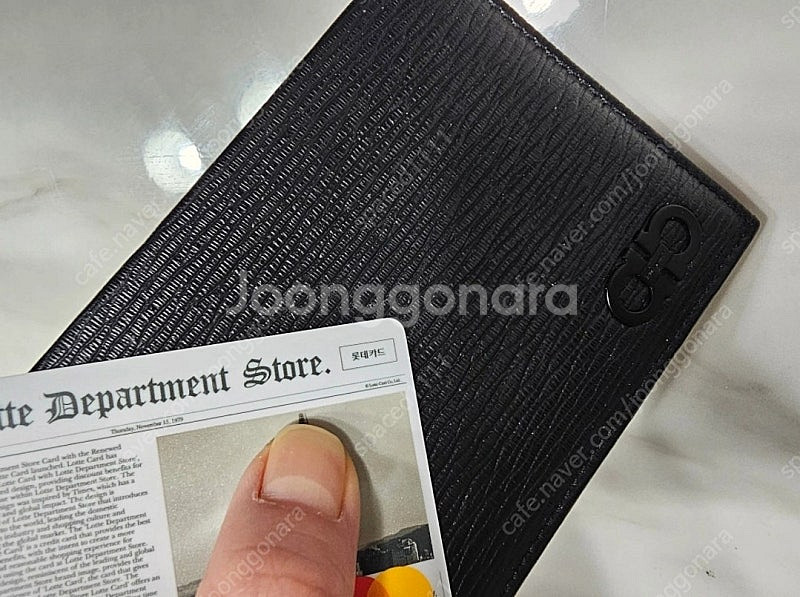 페라가모 간치니 반지갑 (아디디창 있음)--7