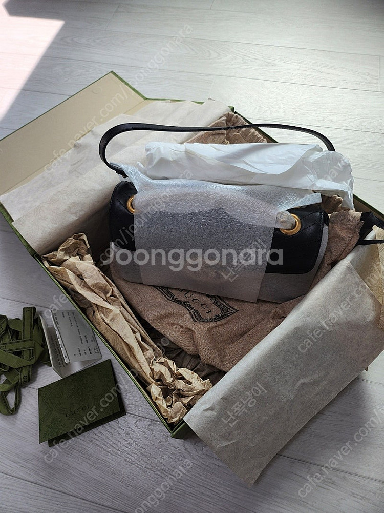 구찌 마몬트 마틀라세 숄더백 미디엄 블랙 (미개봉 새상...--0